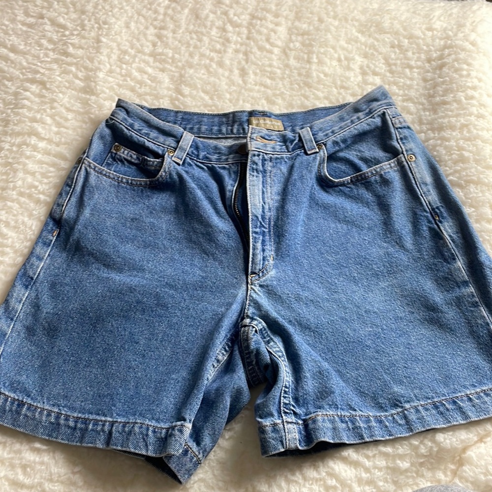 Liz Claiborne Denim Shorts In Blue - Size 8